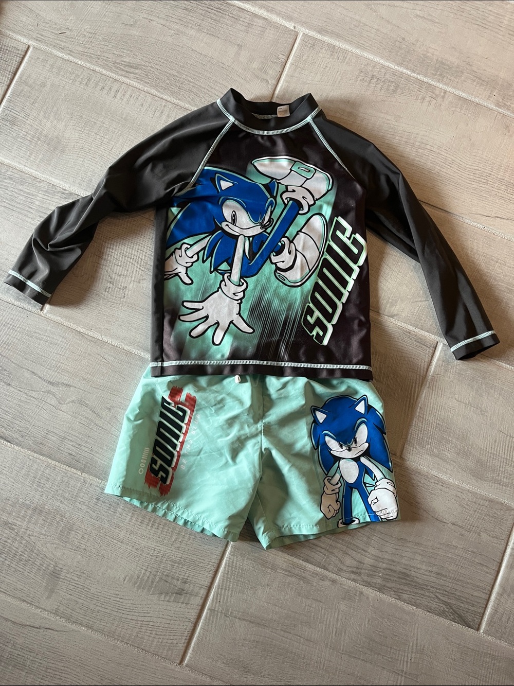 H&M Black and Mint Green Sonic Kids Rash Guard Swim Setu